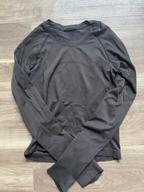 Lululemon Race Length Black Long Sleeve, Size 2